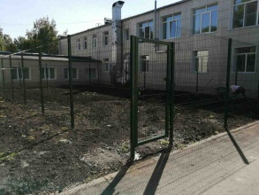 3D заборы для школы 15 метров фото в Дрезне